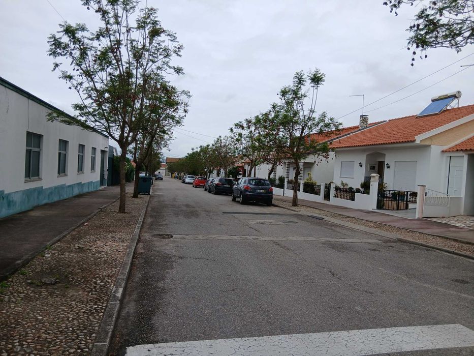 Lote de terreno urbano para construção---Alpiarça