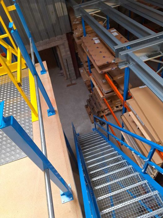 skup-sprzedaż , regały magazynowe