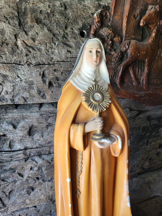 Stara figurka Święta Klara