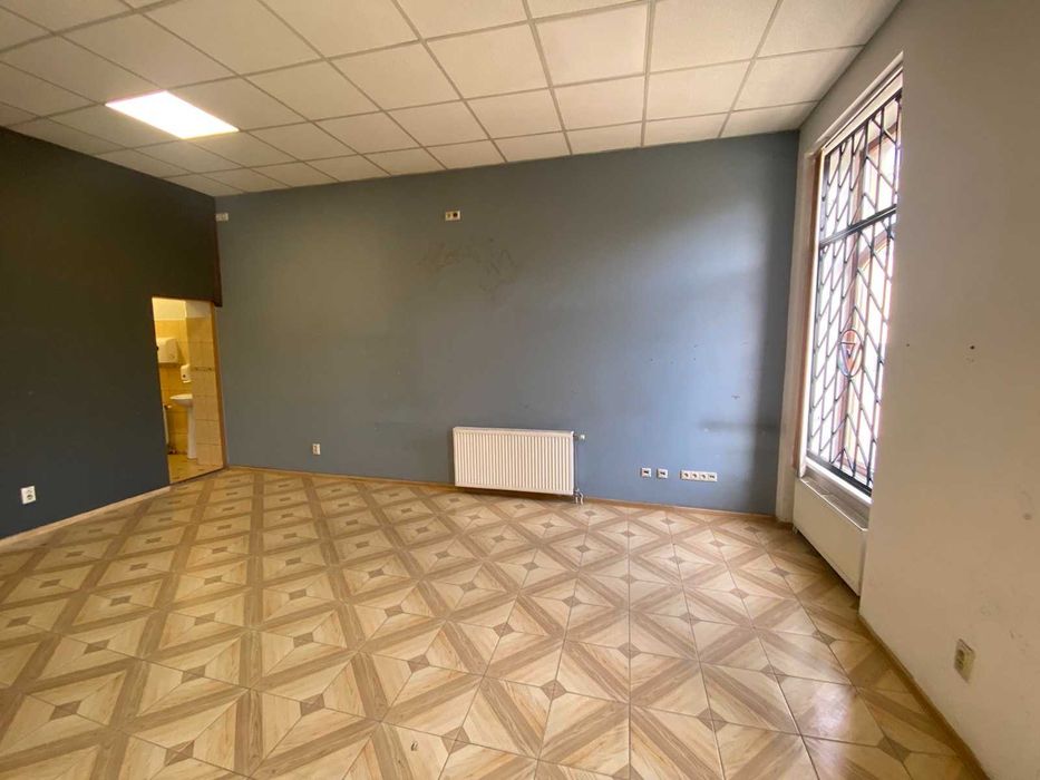 Продається приміщення комерційного призначення по вул.Мукачівська.