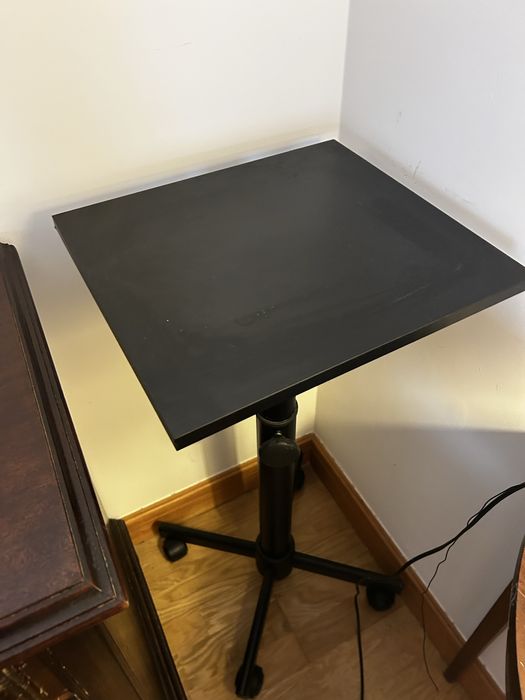 Mesa suporte TV otimo estado