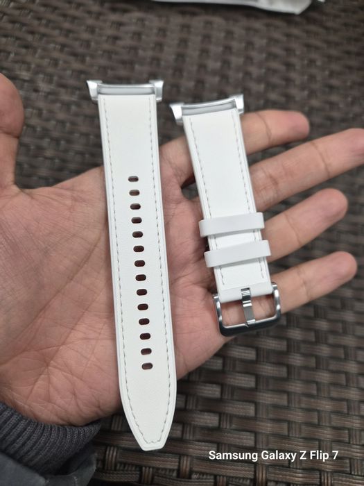 100% Oryginalne Pasek Samsung Hybrid do Galaxy Watch 8 (S/M/L) 
Pasek