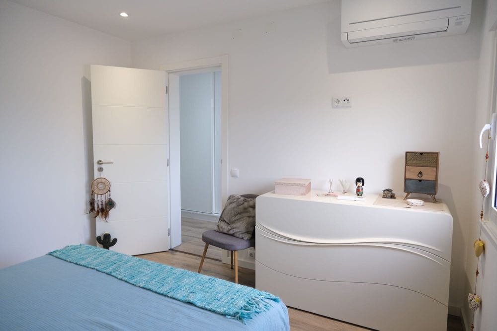 Móveis Quarto Casal Lacado (cama + comoda + colchao emma)