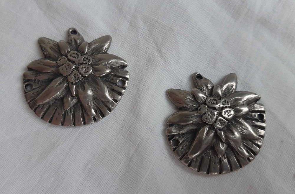 Aplicações Metálicas Austríacas Vintage