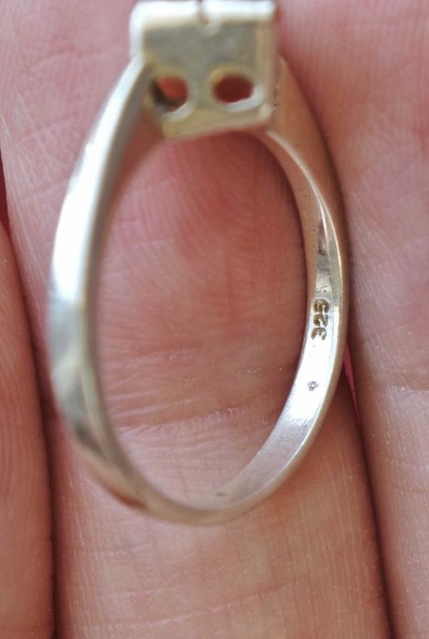 Minimalistyczny pierścionek srebro 925 geometryczne pomarańczowe oczko