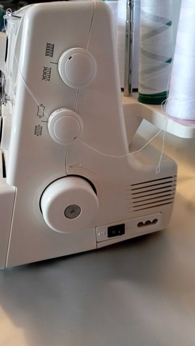 Оверлок JANOME T34 на 4 нитки