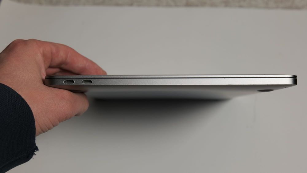  MacBook Pro 13” 2017 (A1708) i5 • 256GB • 16GB RAM #73