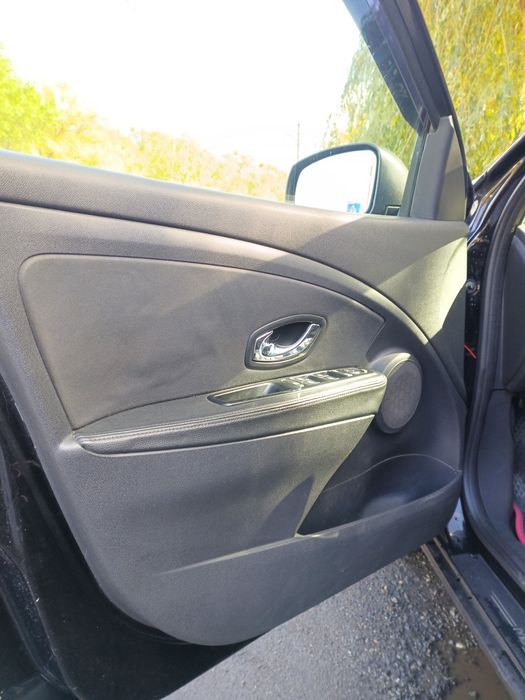 Карти і сидіння Рено Меган 3