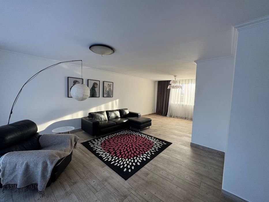 Продається двоповерховий сучасний житловий будинок в Коломиї