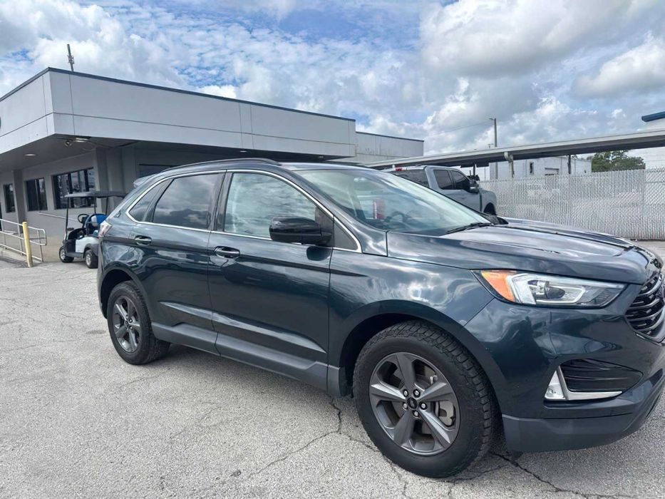 Ford Edge Titanium      2022