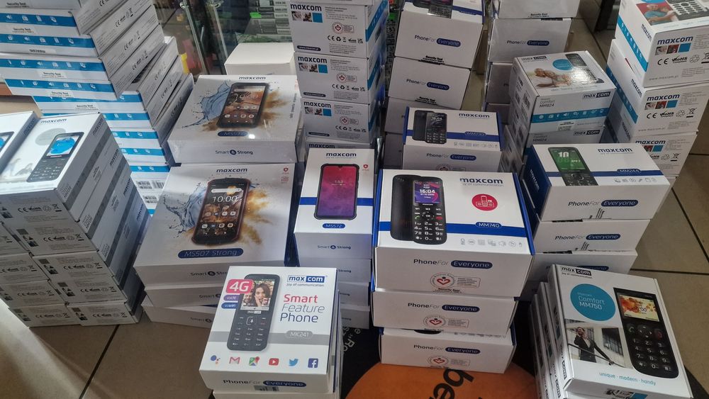 Telefon dla seniora, dotykowy, z klawiaturą, KLAPKĄ! NOWY GW. 24 mies