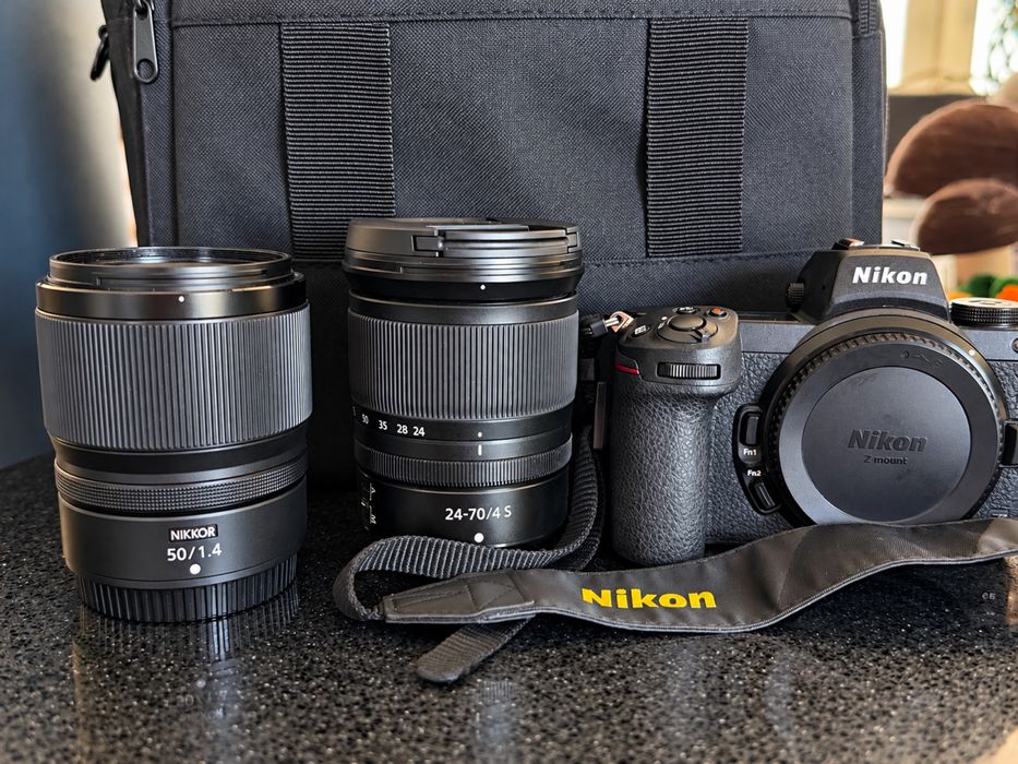 Aparat Nikon z6 ii Nikkor 24-70 f/4 Nikkor 50mm 1.4