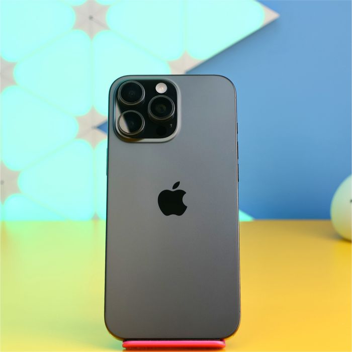 Смартфон Apple iPhone 16 Pro Max 256GB Black (181148) Б/У З ГАРАНТІЄЮ