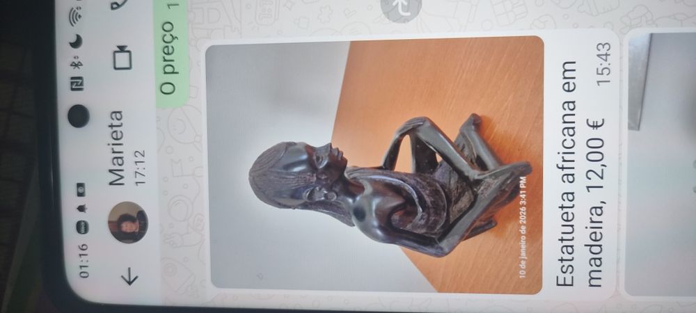 Estátua em madeira africana para venda