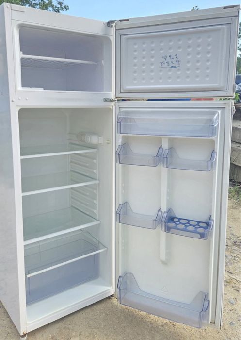 Продам холодильник Kristal