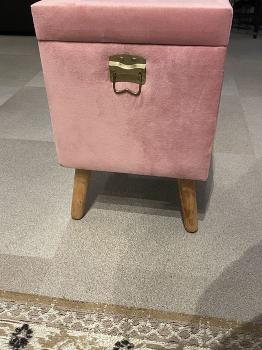 Baú Veludo Rosa com Arrumação