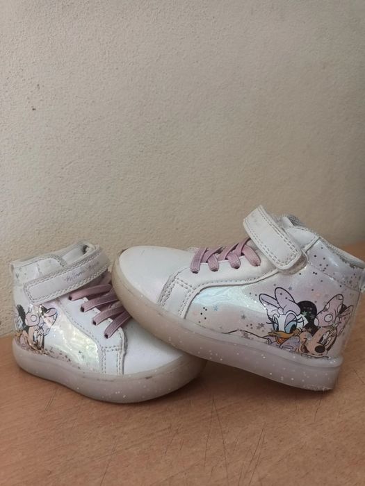 Sapatilhas Minnie com luzes