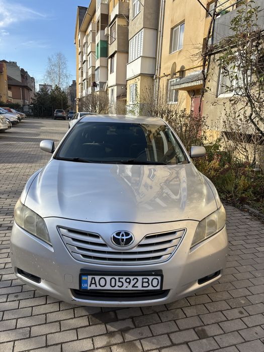 Тойота камрі 2007 року