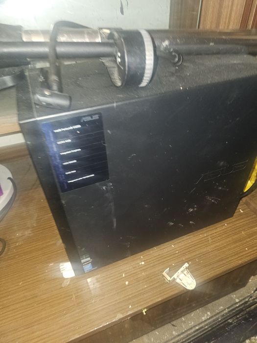 Komputer  sprawny idelany  stan asus  za 100 zl