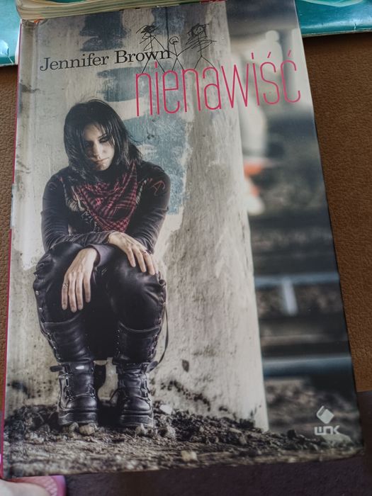 Książka nienawiść Jennifer Brown