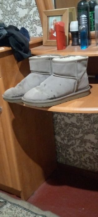 Продам уги на меху.