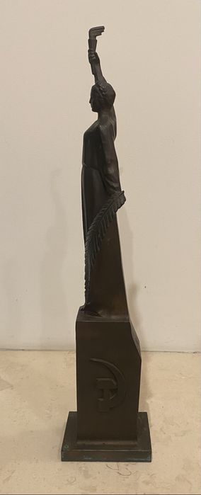 Статуэтка Родина Мать Батьківщина Мати - Дніпропетровськ