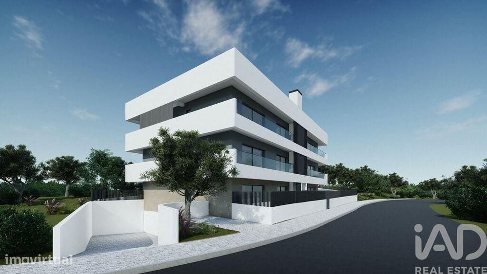 Apartamento T3 em Mexilhoeira Grande de 161,00 m2