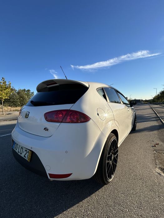 Seat Leon 1.6 tdi — photo 4
