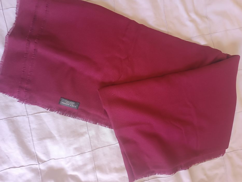 Cachecol bordo Zara