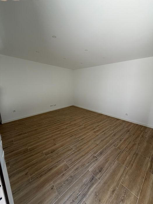Arrendamento T2 Remodelado – Centro de Almada