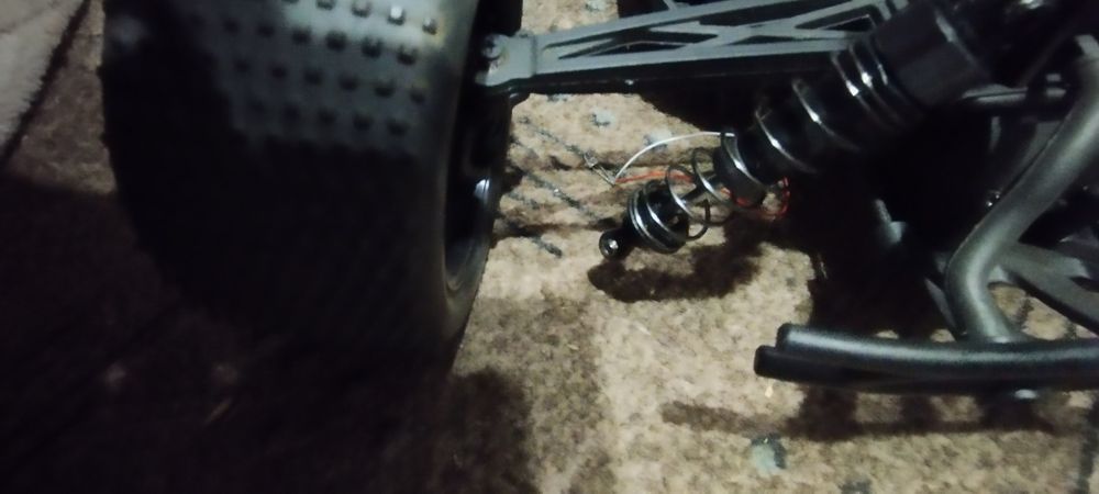 Машинка радіокерована