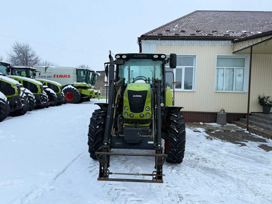 Трактор Ares 557 З фронтальним навантажувачем