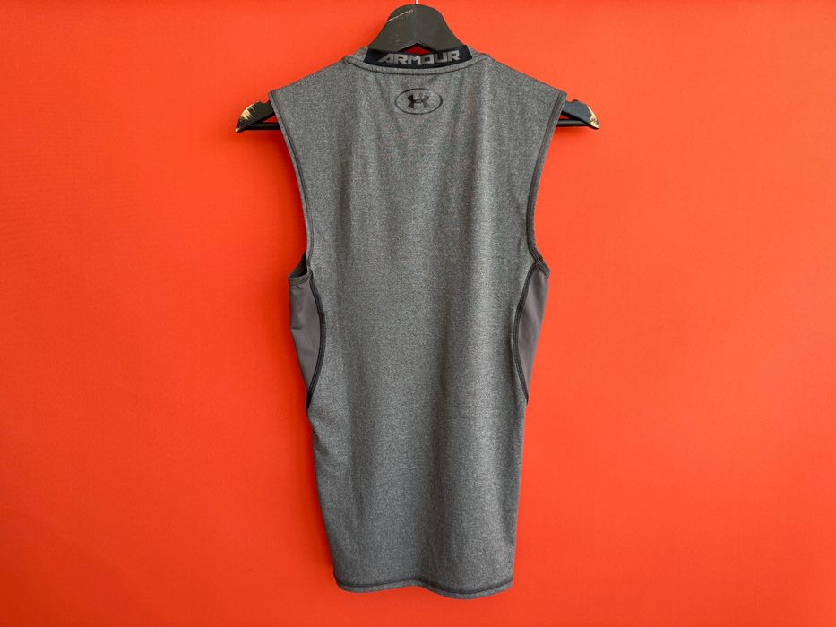 UNDER ARMOUR COMPRESSION Оригінал чоловіча спортивна майка футболка безрукавка розмір S