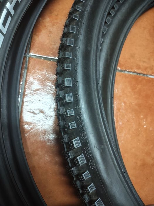 pneus schwalbe nobby nic novos