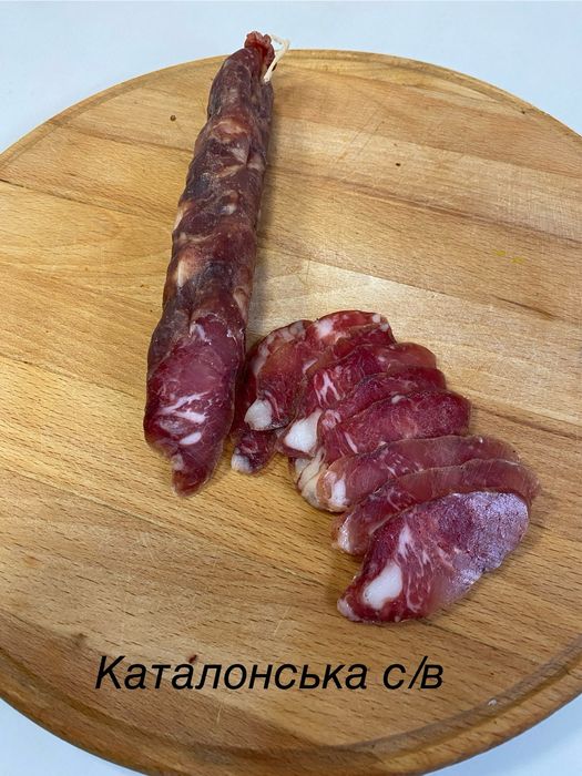 Сировʼялені ковбаси та бастурма