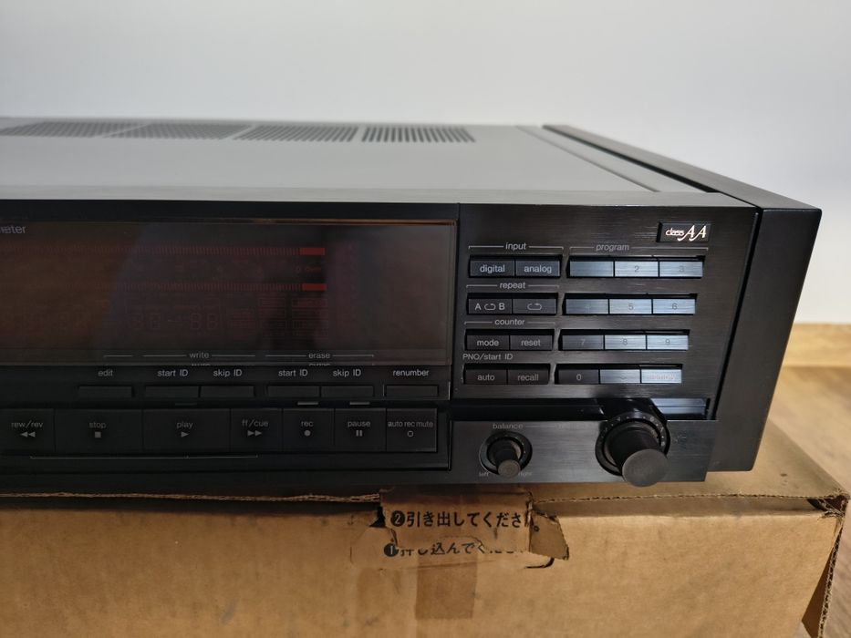 Sprzedam DAT Technics SV-D1100
