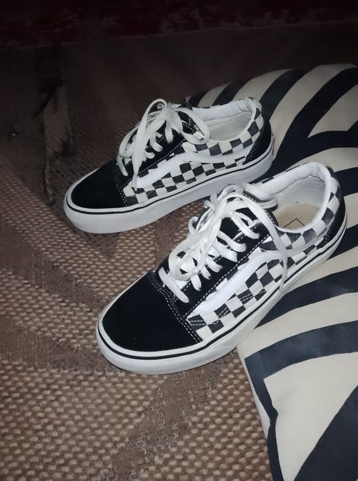 Vans xadrez preto e branco