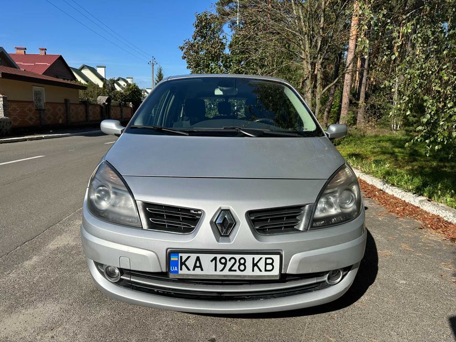 Renault Scenic 2008  II покоління (FL)  2.0i MT (135 к.с.) Газ/Бензин