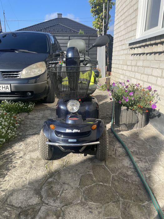 Електроколяска для людей похилого віку