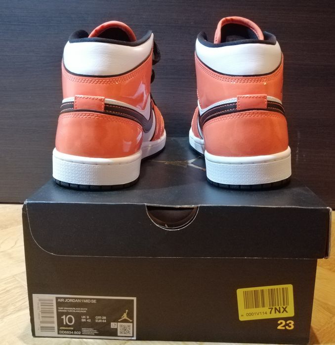 Buty Nike Air Jordan 1 Mid SE Turf Orange