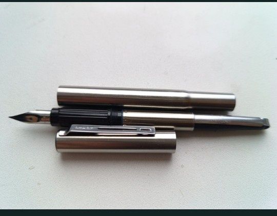 Карандаши и ручки разные ссср