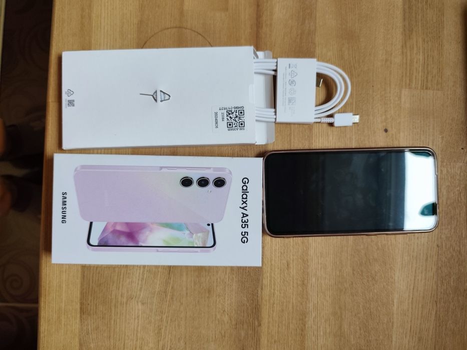 смартфон Samsung A35