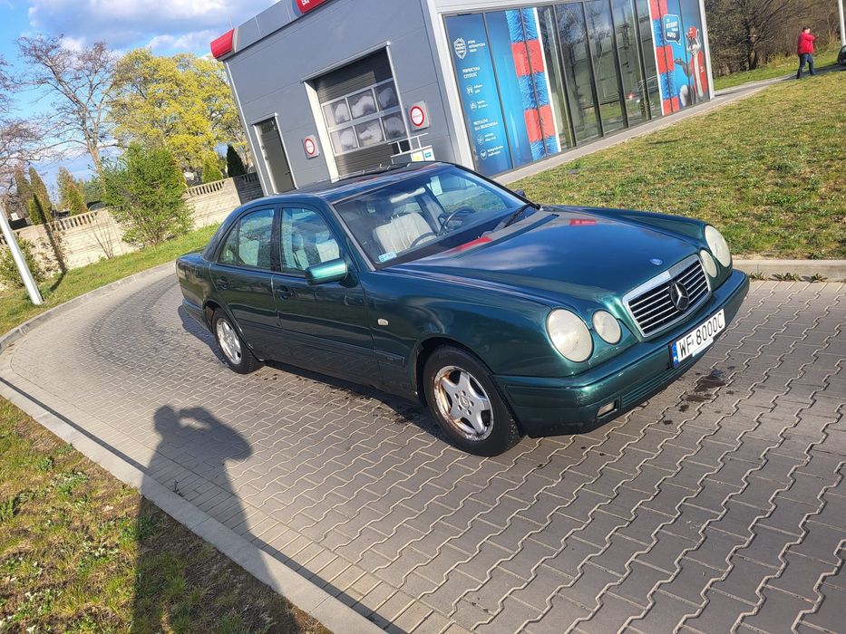 Mercedes E200 manual zdrowy