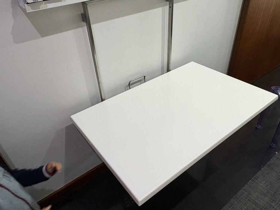 Mesa de Parede Magis 110*70cm