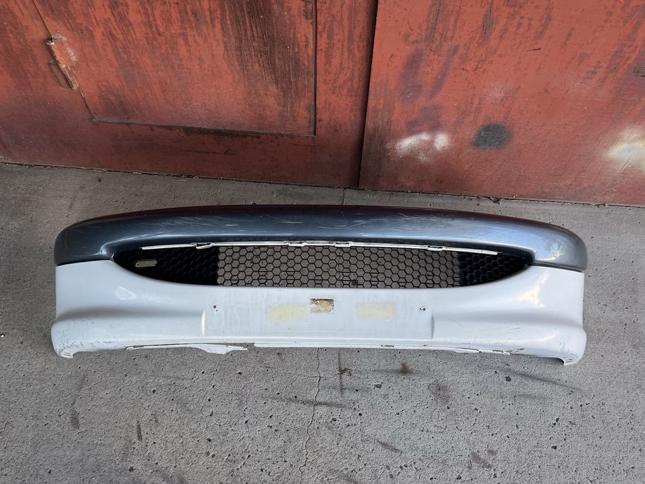 Бампер Peugeot 206 передний 9625078477