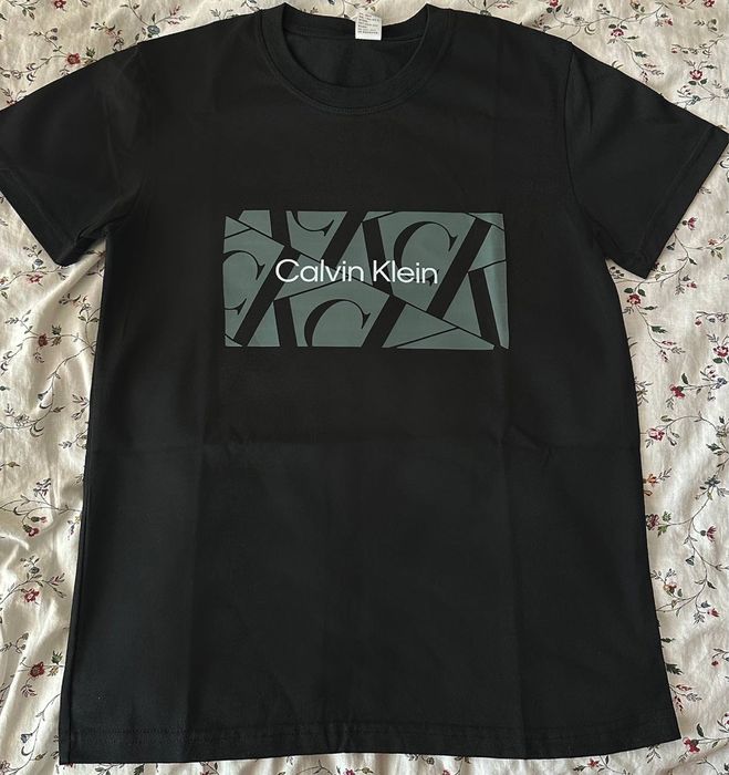 Футболка чоловіча calvin klein