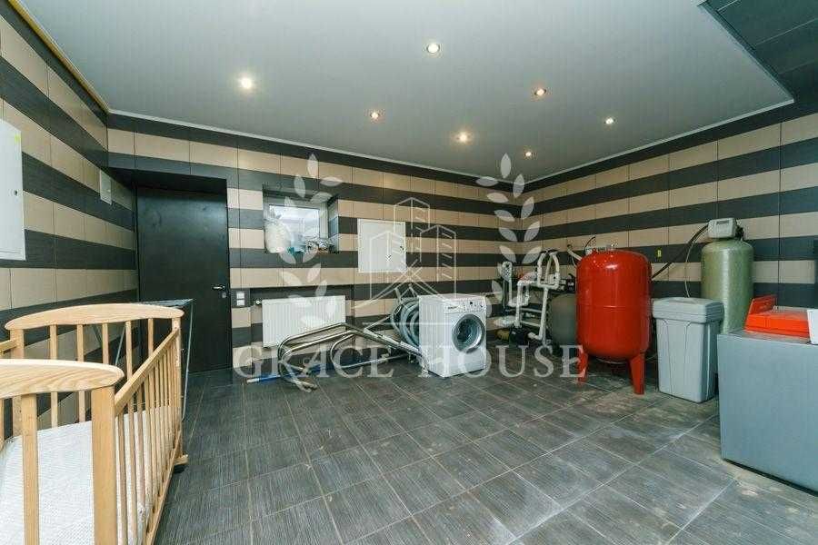 Продаж будинку з басейном та підвалом Віта-Поштова  15 соток газ