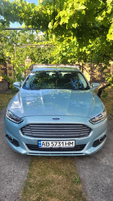 Продам власний Ford Fusion Hybrid SE