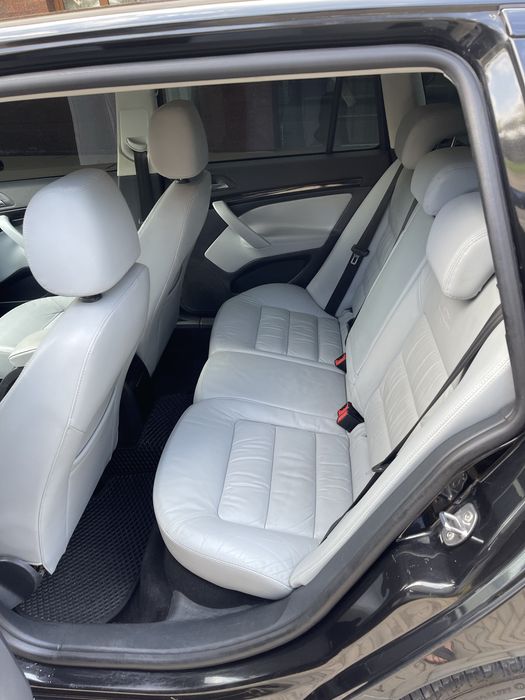 Skoda Octavia A5 2.0 бенз Автомат Laurin Klement