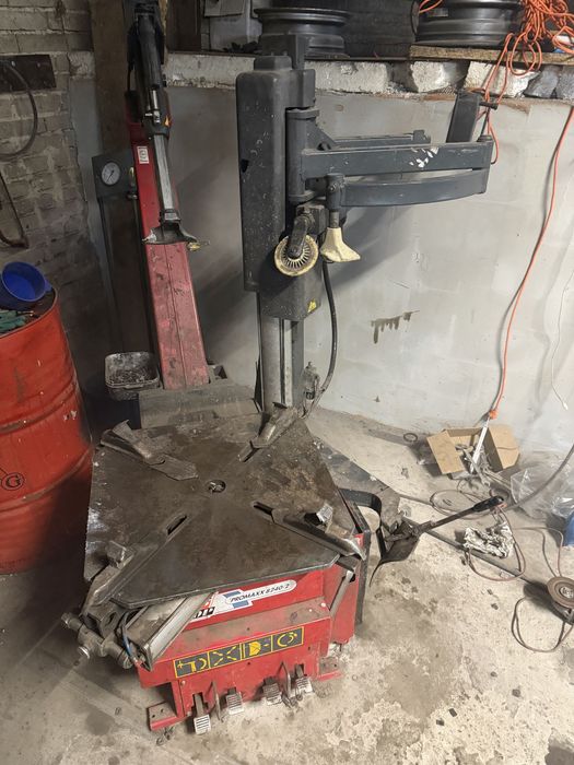 Montażownica do opon tip top promaxx 8240-2 wraz z dostawka